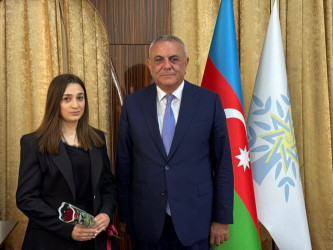 Ümummilli Lider Heydər Əliyevin anadan olmasının 103-cü ildönümü ilə əlaqədar “Ulu Öndər Heydər Əliyevin irsi milli sərvətimizdir” mövzusunda rayon tədbiri keçirildi.